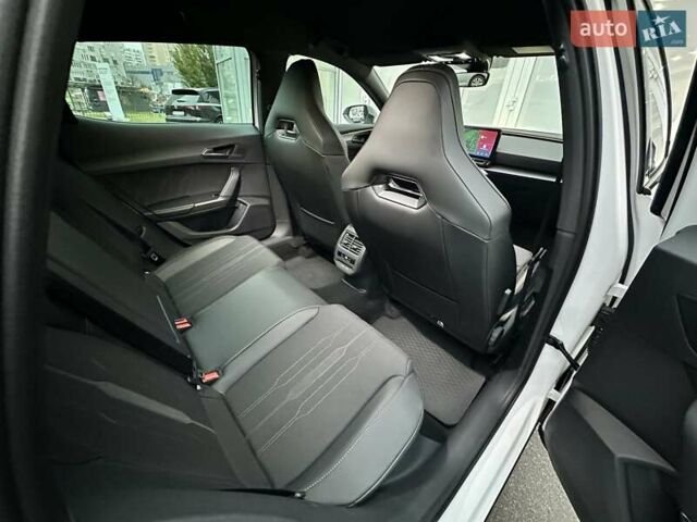 Белый Cupra Formentor, объемом двигателя 1.98 л и пробегом 7 тыс. км за 42000 $, фото 8 на Automoto.ua