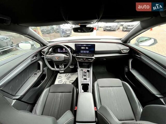 Белый Cupra Formentor, объемом двигателя 1.98 л и пробегом 18 тыс. км за 1790000 $, фото 14 на Automoto.ua