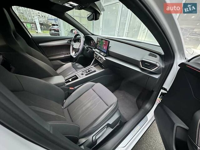 Белый Cupra Formentor, объемом двигателя 1.98 л и пробегом 7 тыс. км за 42000 $, фото 9 на Automoto.ua