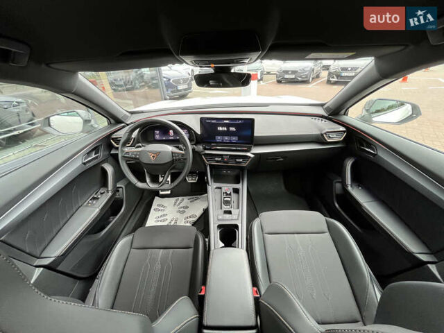 Белый Cupra Formentor, объемом двигателя 1.98 л и пробегом 18 тыс. км за 42727 $, фото 17 на Automoto.ua