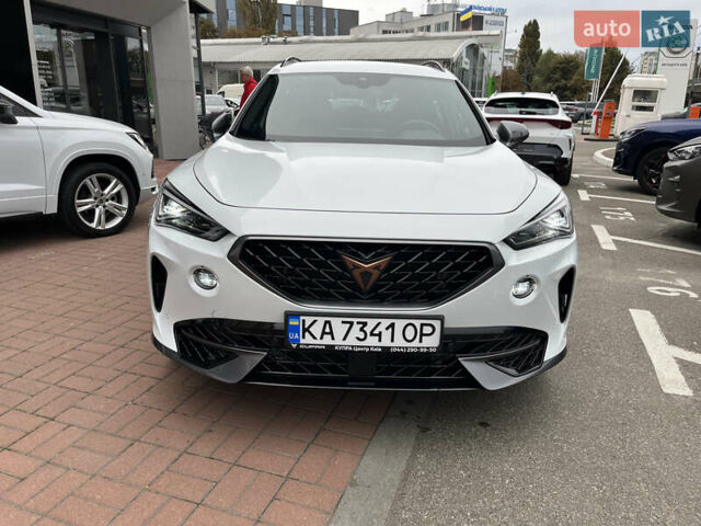 Белый Cupra Formentor, объемом двигателя 1.98 л и пробегом 19 тыс. км за 44028 $, фото 1 на Automoto.ua