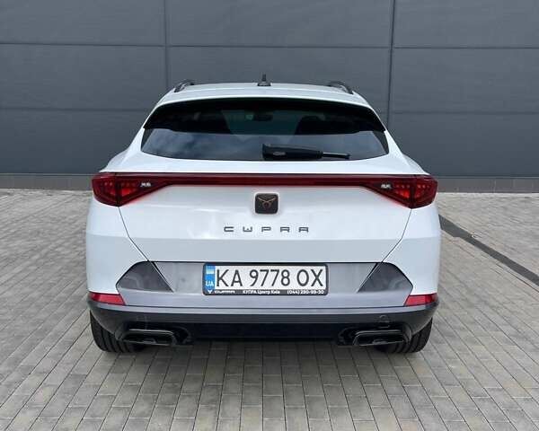 Білий Cupra Formentor, об'ємом двигуна 1.98 л та пробігом 5 тис. км за 41000 $, фото 5 на Automoto.ua