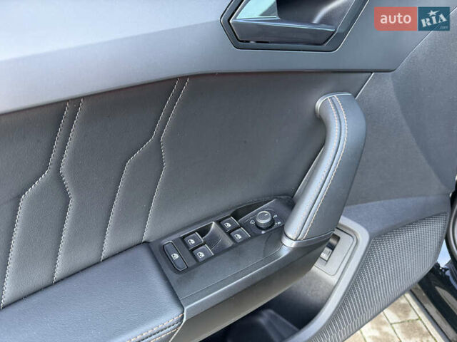 Черный Cupra Formentor, объемом двигателя 1.98 л и пробегом 40 тыс. км за 36999 $, фото 17 на Automoto.ua