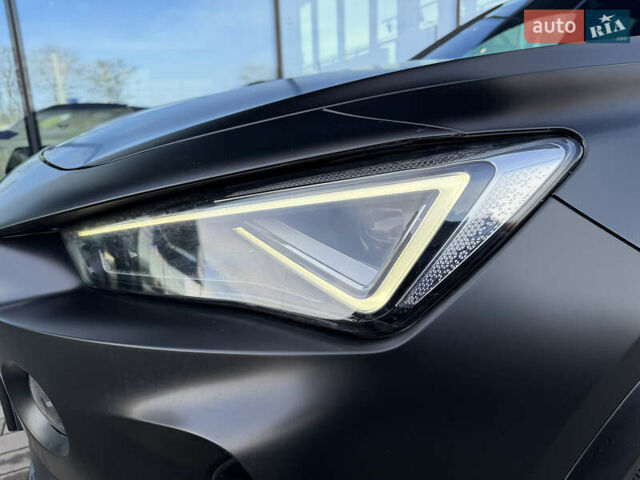 Черный Cupra Formentor, объемом двигателя 1.98 л и пробегом 40 тыс. км за 36999 $, фото 2 на Automoto.ua