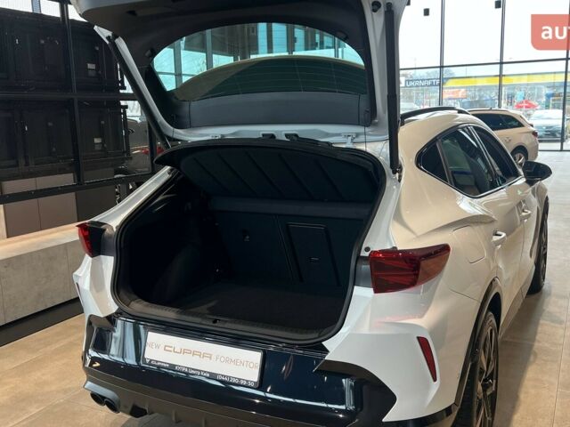 Cupra Formentor, об'ємом двигуна 1.98 л та пробігом 0 тис. км за 50243 $, фото 6 на Automoto.ua