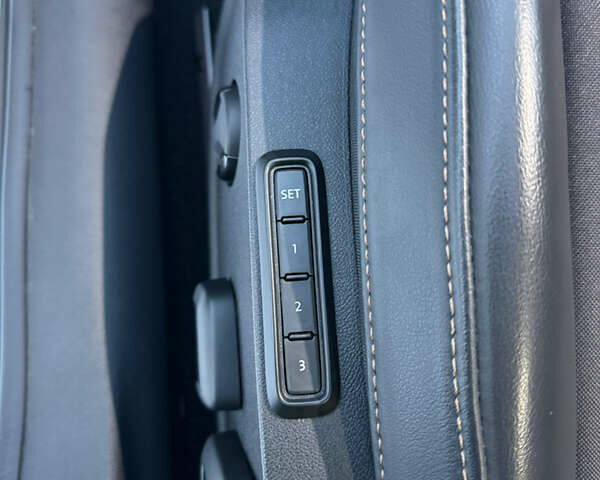 Серый Cupra Formentor, объемом двигателя 2 л и пробегом 82 тыс. км за 31900 $, фото 10 на Automoto.ua