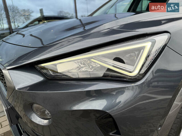 Серый Cupra Formentor, объемом двигателя 1.97 л и пробегом 26 тыс. км за 35500 $, фото 47 на Automoto.ua