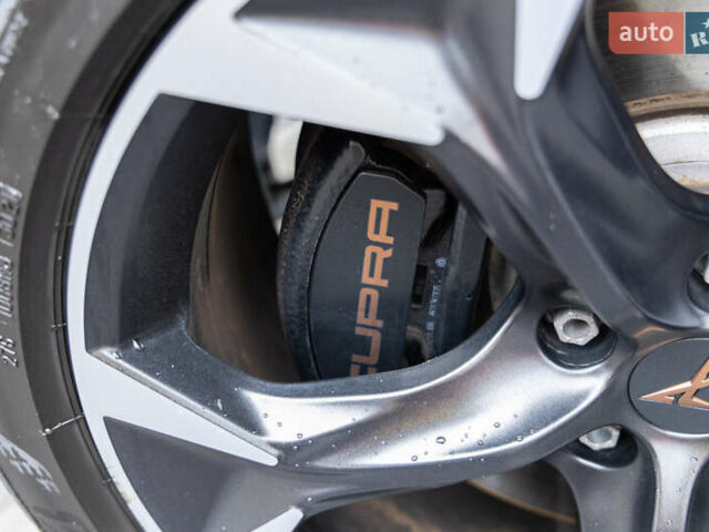 Серый Cupra Formentor, объемом двигателя 1.4 л и пробегом 38 тыс. км за 36022 $, фото 11 на Automoto.ua
