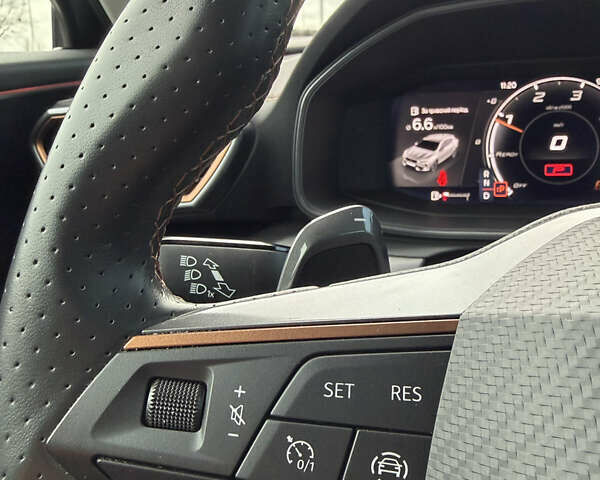 Серый Cupra Formentor, объемом двигателя 1.97 л и пробегом 26 тыс. км за 35500 $, фото 40 на Automoto.ua