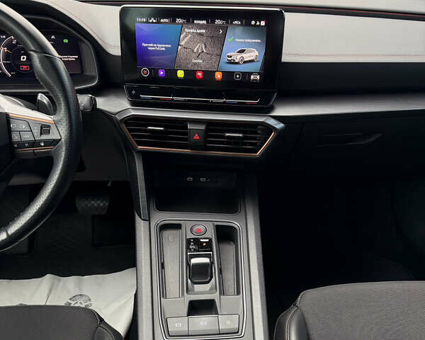 Серый Cupra Formentor, объемом двигателя 1.97 л и пробегом 26 тыс. км за 35500 $, фото 26 на Automoto.ua