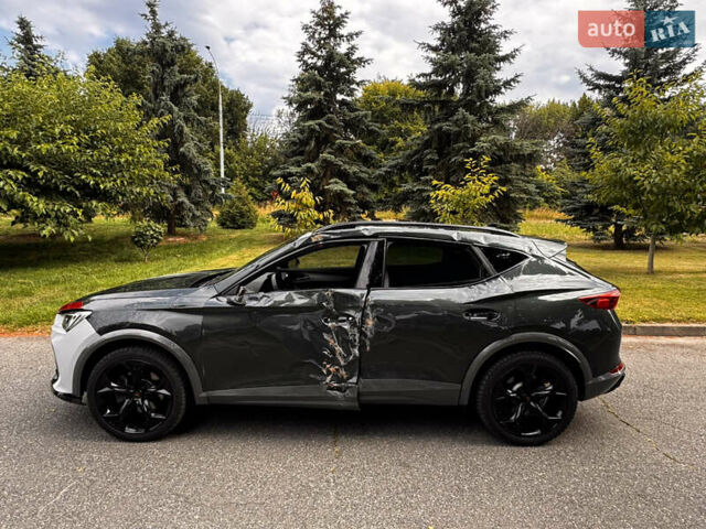 Сірий Cupra Formentor, об'ємом двигуна 1.98 л та пробігом 46 тис. км за 21500 $, фото 4 на Automoto.ua