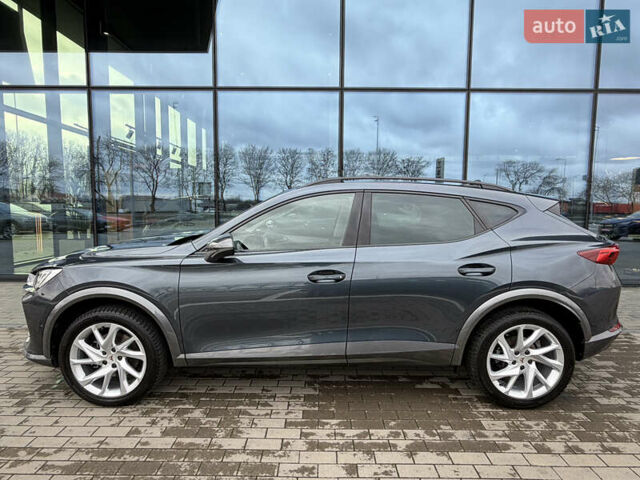 Серый Cupra Formentor, объемом двигателя 1.97 л и пробегом 26 тыс. км за 35500 $, фото 6 на Automoto.ua