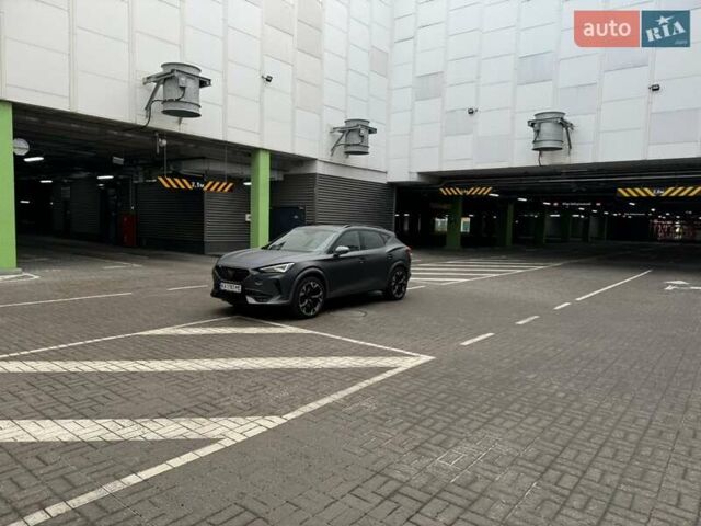 Серый Cupra Formentor, объемом двигателя 1.98 л и пробегом 4 тыс. км за 46000 $, фото 9 на Automoto.ua