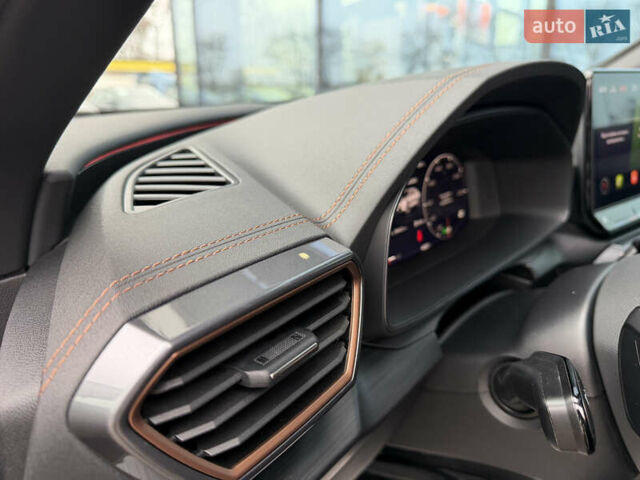 Серый Cupra Formentor, объемом двигателя 1.98 л и пробегом 40 тыс. км за 39500 $, фото 28 на Automoto.ua