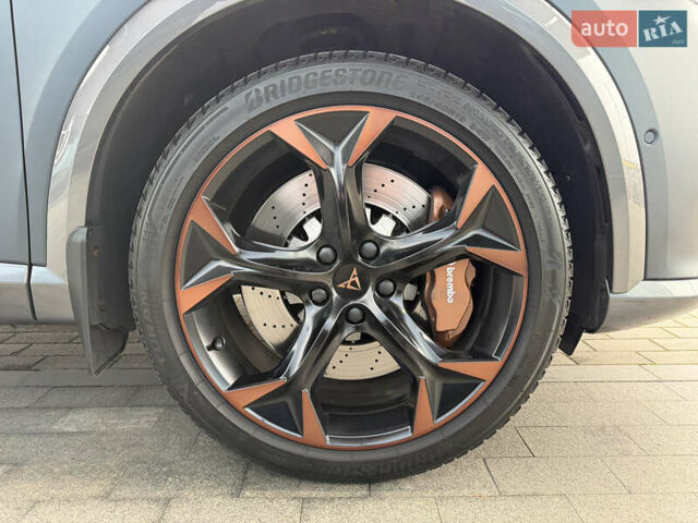 Серый Cupra Formentor, объемом двигателя 1.98 л и пробегом 40 тыс. км за 39500 $, фото 12 на Automoto.ua