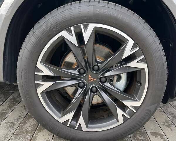 Серый Cupra Formentor, объемом двигателя 1.98 л и пробегом 20 тыс. км за 38744 $, фото 14 на Automoto.ua