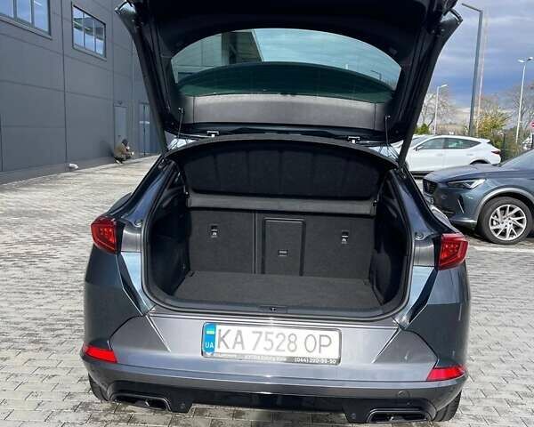 Серый Cupra Formentor, объемом двигателя 1.98 л и пробегом 20 тыс. км за 38744 $, фото 7 на Automoto.ua