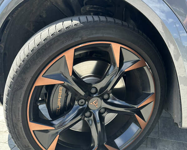 Серый Cupra Formentor, объемом двигателя 1.98 л и пробегом 40 тыс. км за 41000 $, фото 21 на Automoto.ua