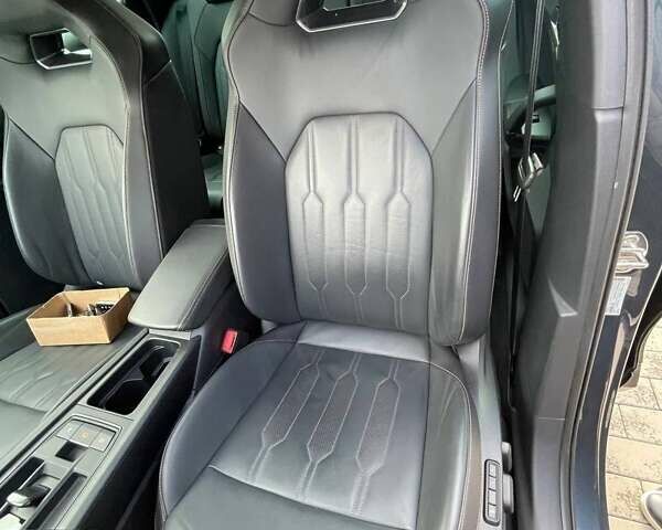 Серый Cupra Formentor, объемом двигателя 1.98 л и пробегом 20 тыс. км за 38715 $, фото 8 на Automoto.ua