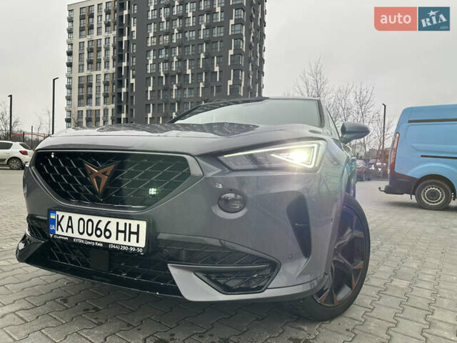 Серый Cupra Formentor, объемом двигателя 1.98 л и пробегом 45 тыс. км за 39000 $, фото 4 на Automoto.ua