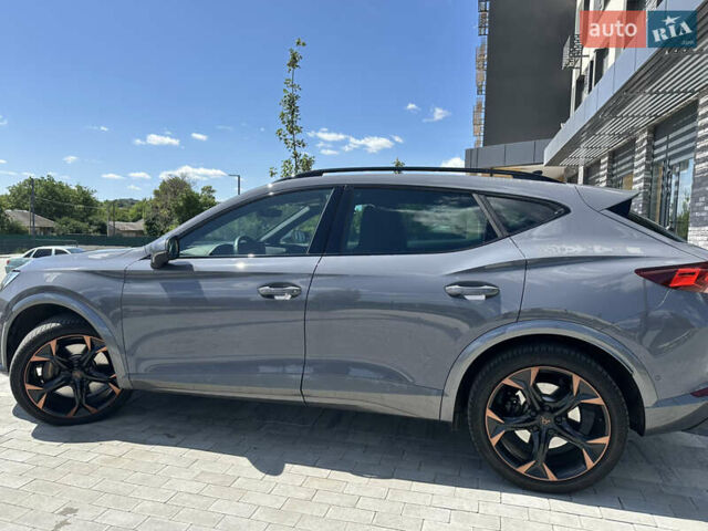 Серый Cupra Formentor, объемом двигателя 1.98 л и пробегом 40 тыс. км за 41000 $, фото 5 на Automoto.ua