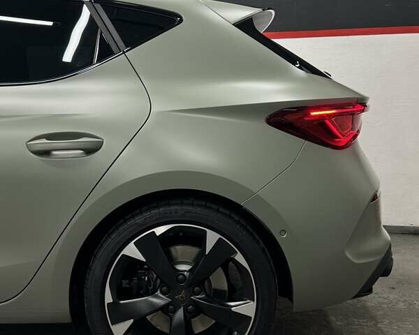 Черный Cupra Leon, объемом двигателя 1.98 л и пробегом 15 тыс. км за 38000 $, фото 13 на Automoto.ua
