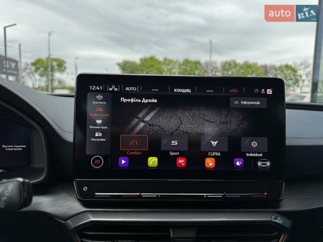 Серый Cupra Leon, объемом двигателя 1.98 л и пробегом 2 тыс. км за 41142 $, фото 57 на Automoto.ua