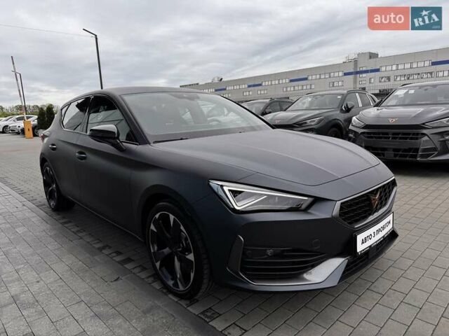 Серый Cupra Leon, объемом двигателя 1.98 л и пробегом 2 тыс. км за 41142 $, фото 5 на Automoto.ua