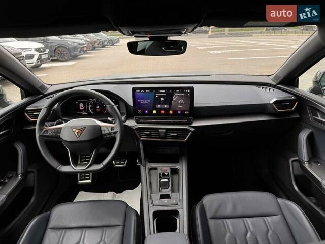 Серый Cupra Leon, объемом двигателя 1.98 л и пробегом 2 тыс. км за 41142 $, фото 46 на Automoto.ua