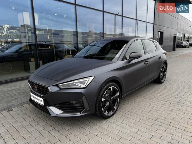 Серый Cupra Leon, объемом двигателя 1.98 л и пробегом 2 тыс. км за 41142 $, фото 1 на Automoto.ua