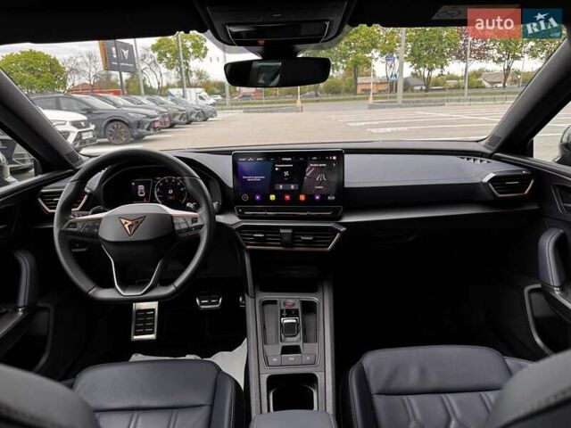 Серый Cupra Leon, объемом двигателя 1.98 л и пробегом 2 тыс. км за 41142 $, фото 45 на Automoto.ua