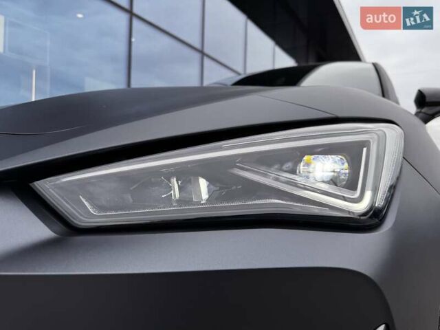 Серый Cupra Leon, объемом двигателя 1.98 л и пробегом 2 тыс. км за 41142 $, фото 25 на Automoto.ua