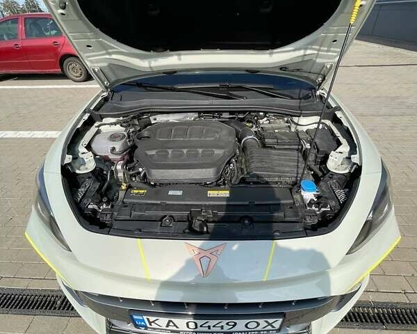 Серый Cupra Leon, объемом двигателя 1.98 л и пробегом 14 тыс. км за 40000 $, фото 8 на Automoto.ua