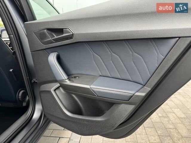Серый Cupra Leon, объемом двигателя 1.98 л и пробегом 2 тыс. км за 41142 $, фото 39 на Automoto.ua