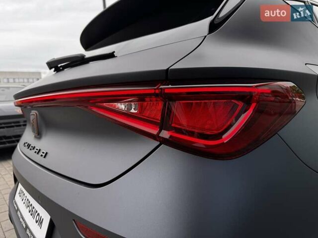 Серый Cupra Leon, объемом двигателя 1.98 л и пробегом 2 тыс. км за 41142 $, фото 24 на Automoto.ua