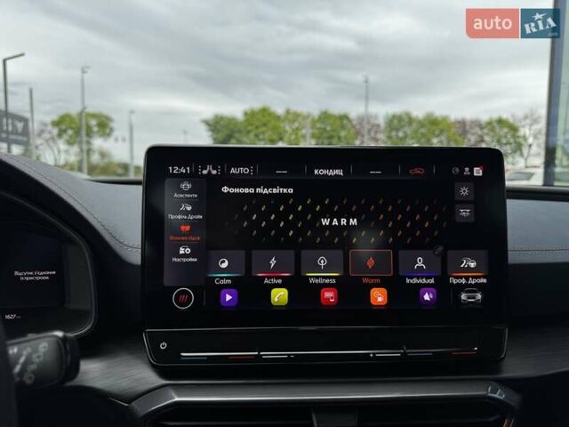 Серый Cupra Leon, объемом двигателя 1.98 л и пробегом 2 тыс. км за 41142 $, фото 58 на Automoto.ua