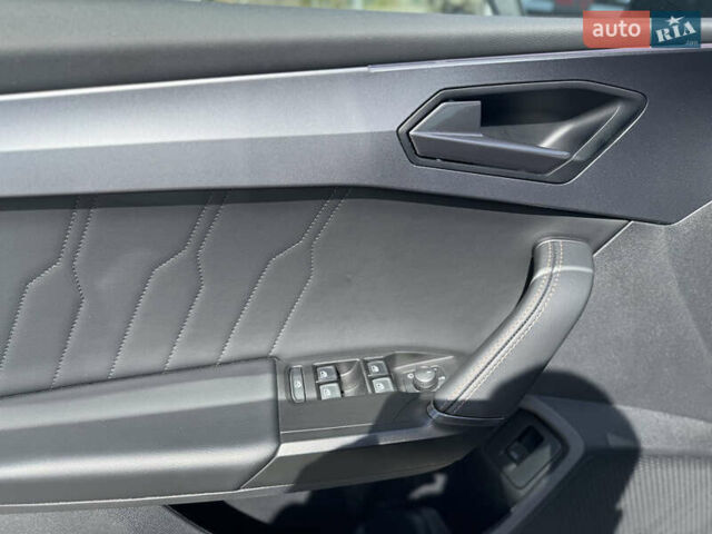 Сірий Cupra Leon, об'ємом двигуна 1.98 л та пробігом 22 тис. км за 41999 $, фото 13 на Automoto.ua