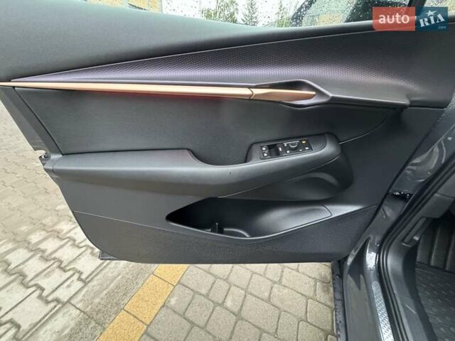 Сірий Cupra Tavascan, об'ємом двигуна 0 л та пробігом 10 тис. км за 39900 $, фото 20 на Automoto.ua
