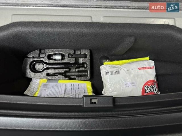 Сірий Cupra Tavascan, об'ємом двигуна 0 л та пробігом 10 тис. км за 39900 $, фото 35 на Automoto.ua