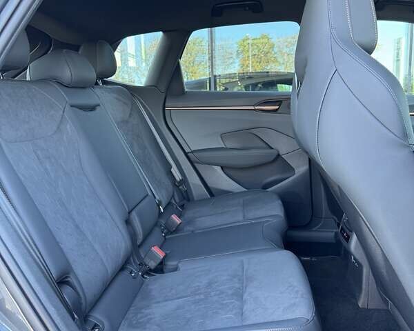 Серый Cupra Terramar, объемом двигателя 1.98 л и пробегом 4 тыс. км за 48999 $, фото 38 на Automoto.ua