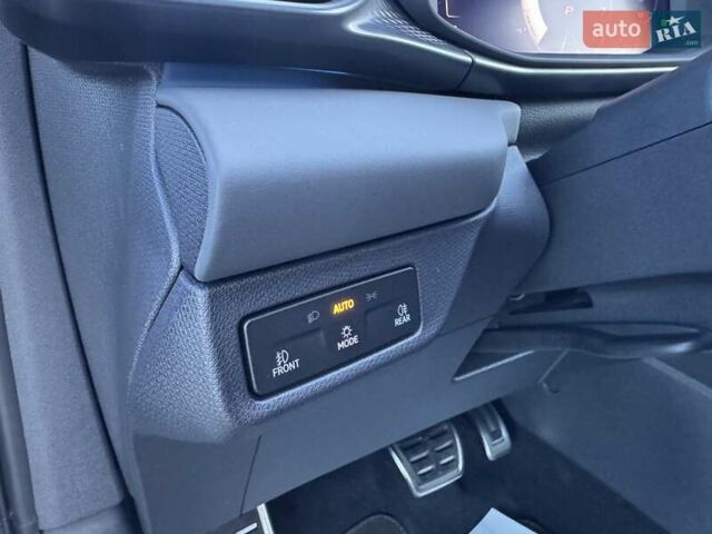 Серый Cupra Terramar, объемом двигателя 1.98 л и пробегом 4 тыс. км за 48999 $, фото 23 на Automoto.ua