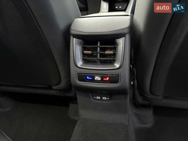 Синій Cupra Terramar, об'ємом двигуна 1.98 л та пробігом 2 тис. км за 49680 $, фото 38 на Automoto.ua