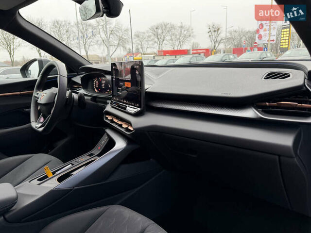 Синій Cupra Terramar, об'ємом двигуна 1.98 л та пробігом 2 тис. км за 49680 $, фото 46 на Automoto.ua