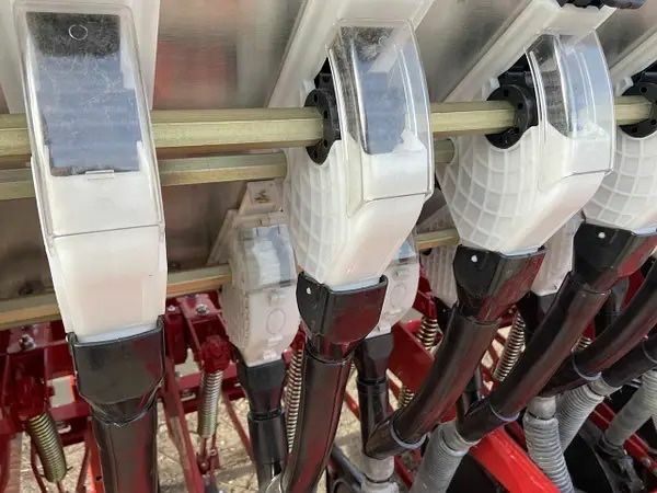 Червоний Demetra СЗД 2700, об'ємом двигуна 0 л та пробігом 0 тис. км за 155000 $, фото 6 на Automoto.ua