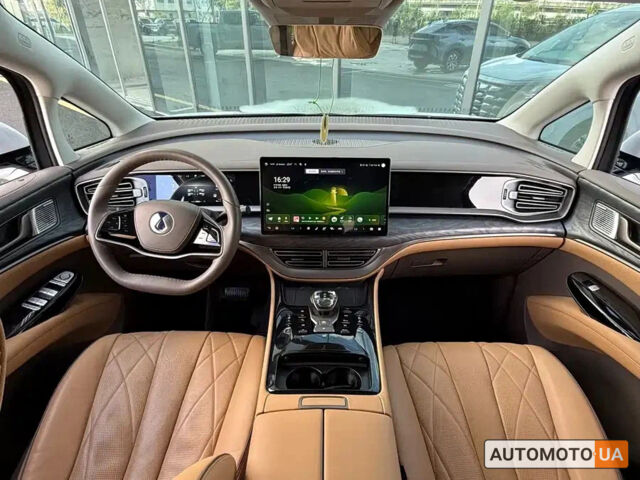 купить новое авто Denza D9 2024 года от официального дилера VinAVto Denza фото