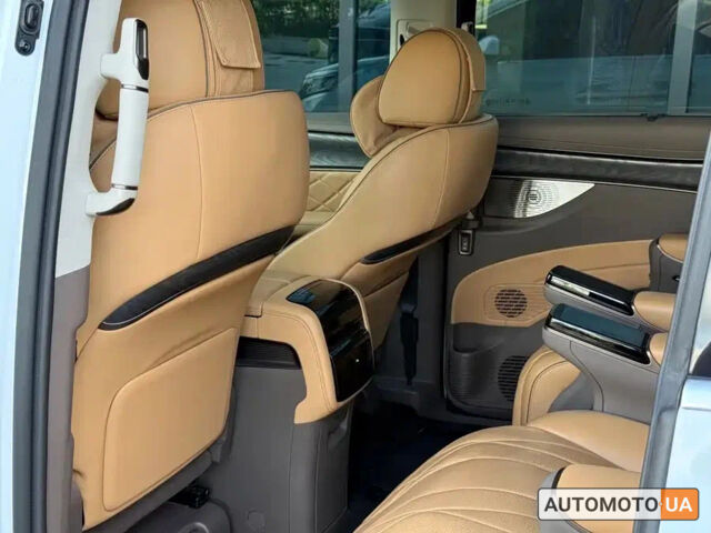 купить новое авто Denza D9 2024 года от официального дилера VinAVto Denza фото