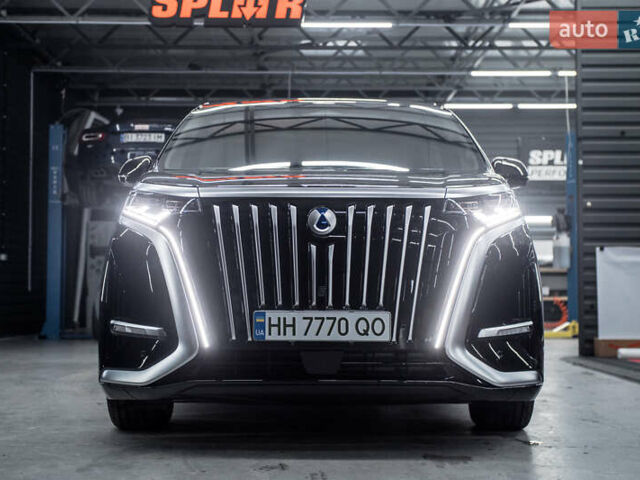 Чорний Denza D9, об'ємом двигуна 0 л та пробігом 1 тис. км за 70000 $, фото 9 на Automoto.ua