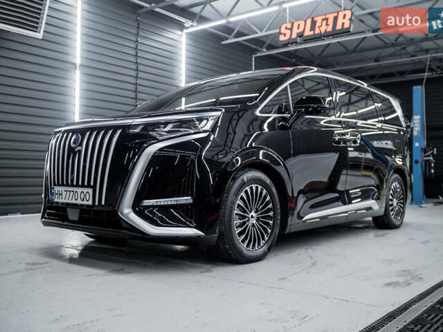 Чорний Denza D9, об'ємом двигуна 0 л та пробігом 1 тис. км за 70000 $, фото 1 на Automoto.ua