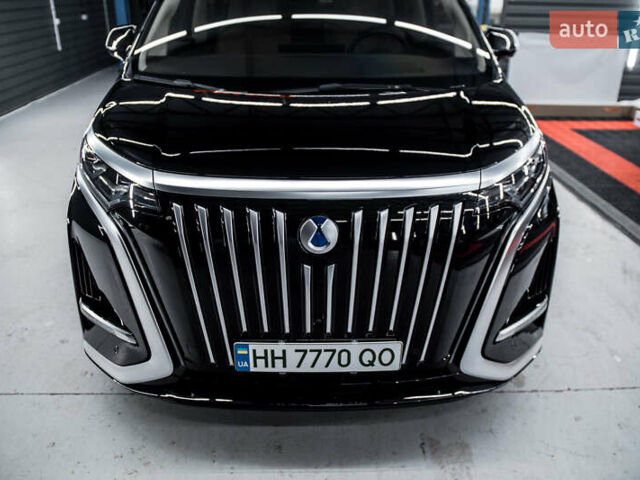 Чорний Denza D9, об'ємом двигуна 0 л та пробігом 1 тис. км за 70000 $, фото 2 на Automoto.ua