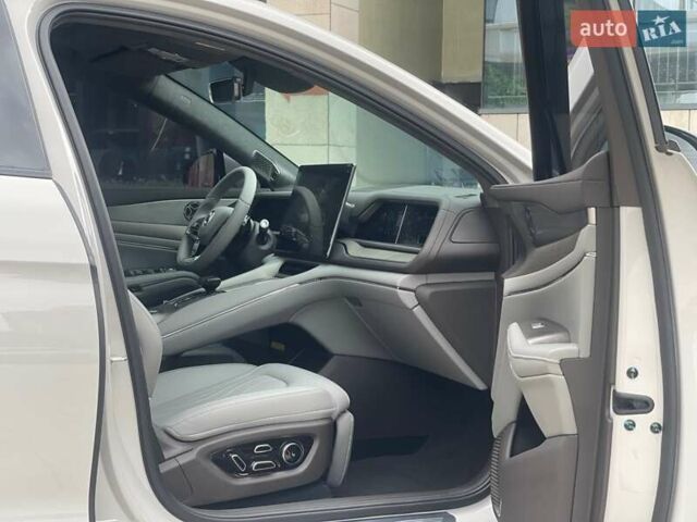 Белый Denza N7, объемом двигателя 0 л и пробегом 20 тыс. км за 35800 $, фото 7 на Automoto.ua